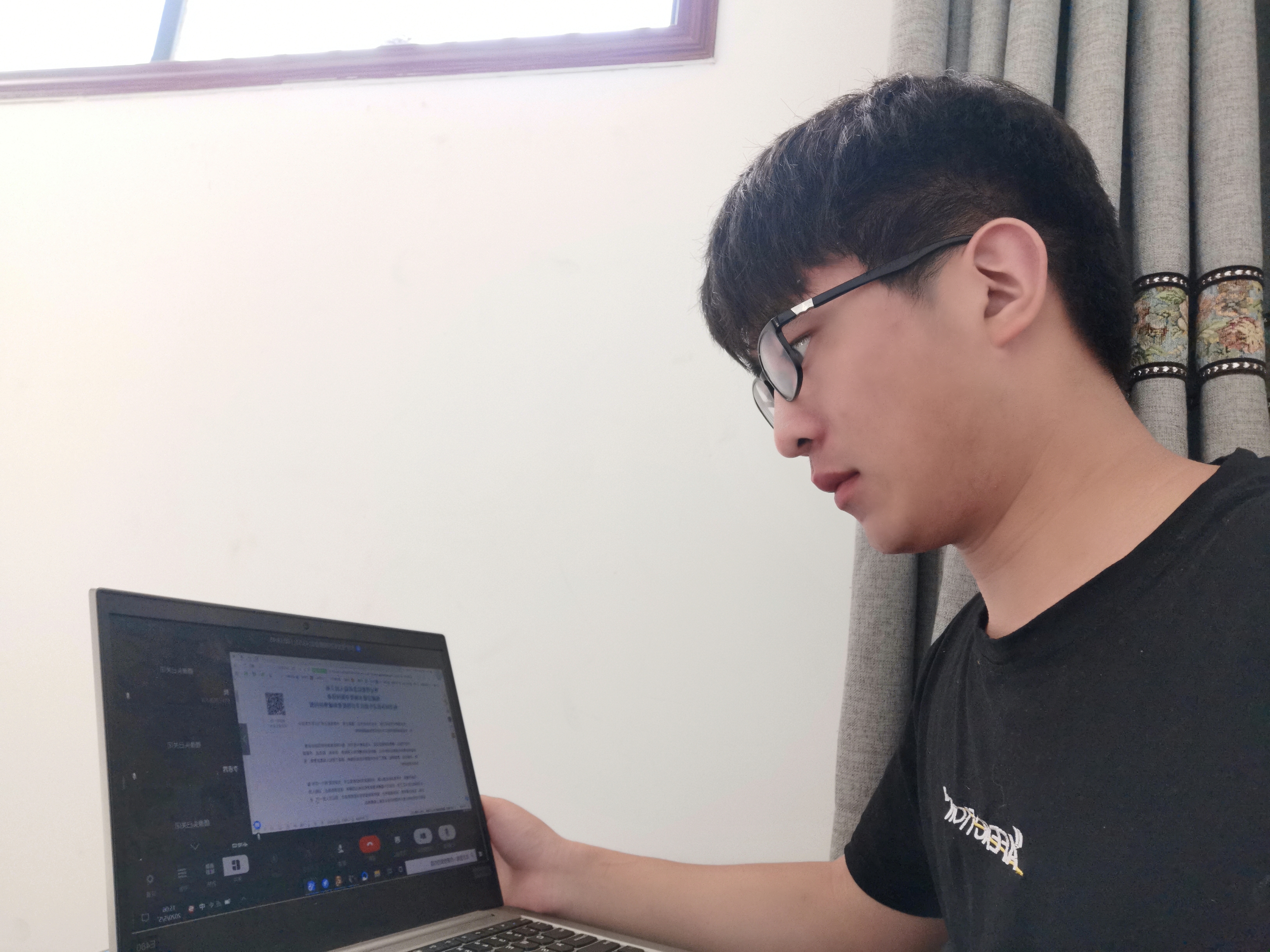 B19全科三班团支部张斌.jpg B19全科三班团支部张斌.jpg