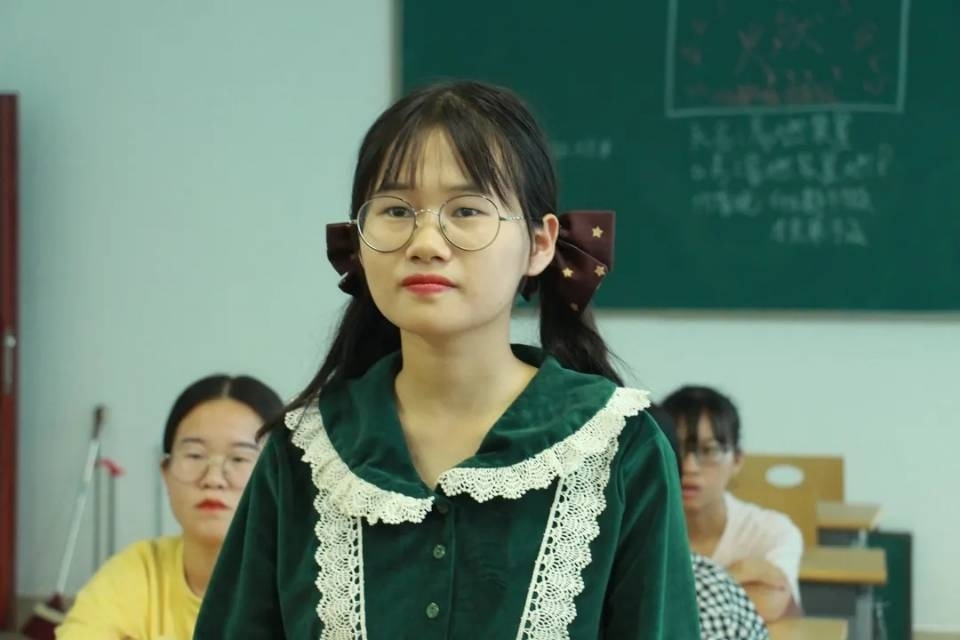 C0533B772E0334CD557884B70F78F95C.jpg C0533B772E0334CD557884B70F78F95C.jpg