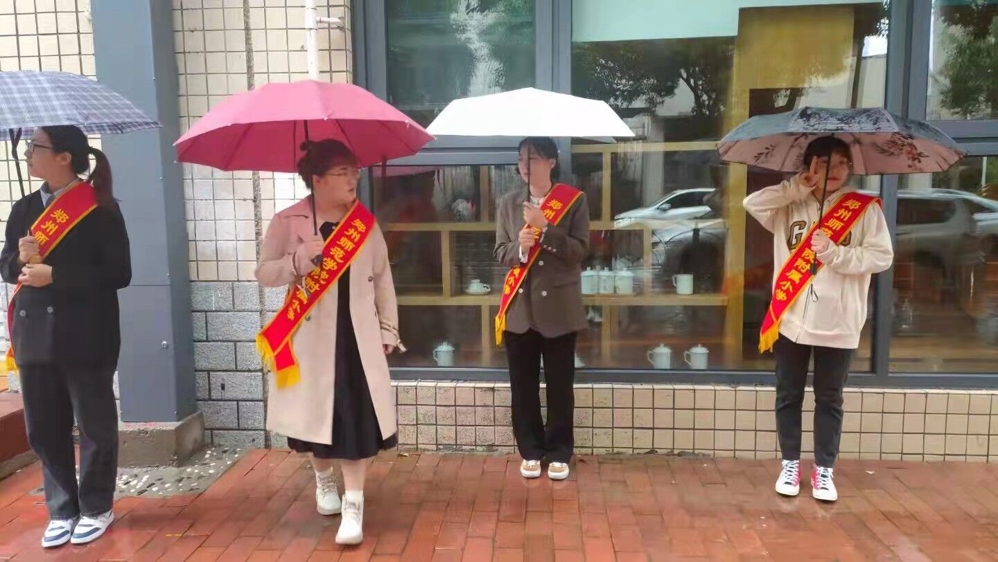 2C29524653835409FCF423BE6F86C8F6.jpg 2C29524653835409FCF423BE6F86C8F6.jpg