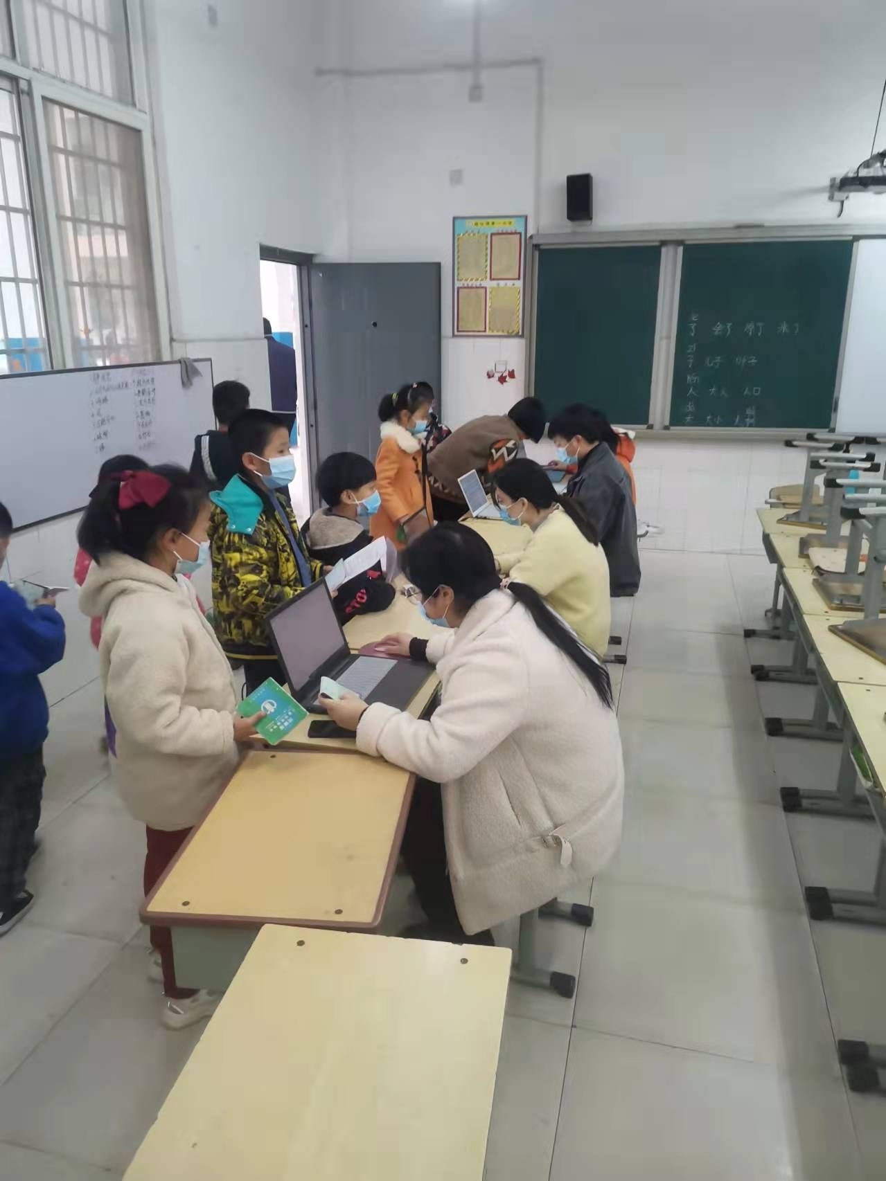 71C1ACFBBA3058ED9B670FB00B170D67.jpg 71C1ACFBBA3058ED9B670FB00B170D67.jpg