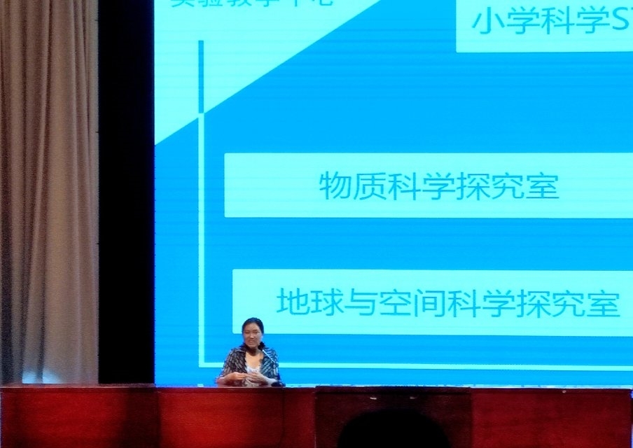 null-3a02d3f96f60bc6e.jpg null-3a02d3f96f60bc6e.jpg