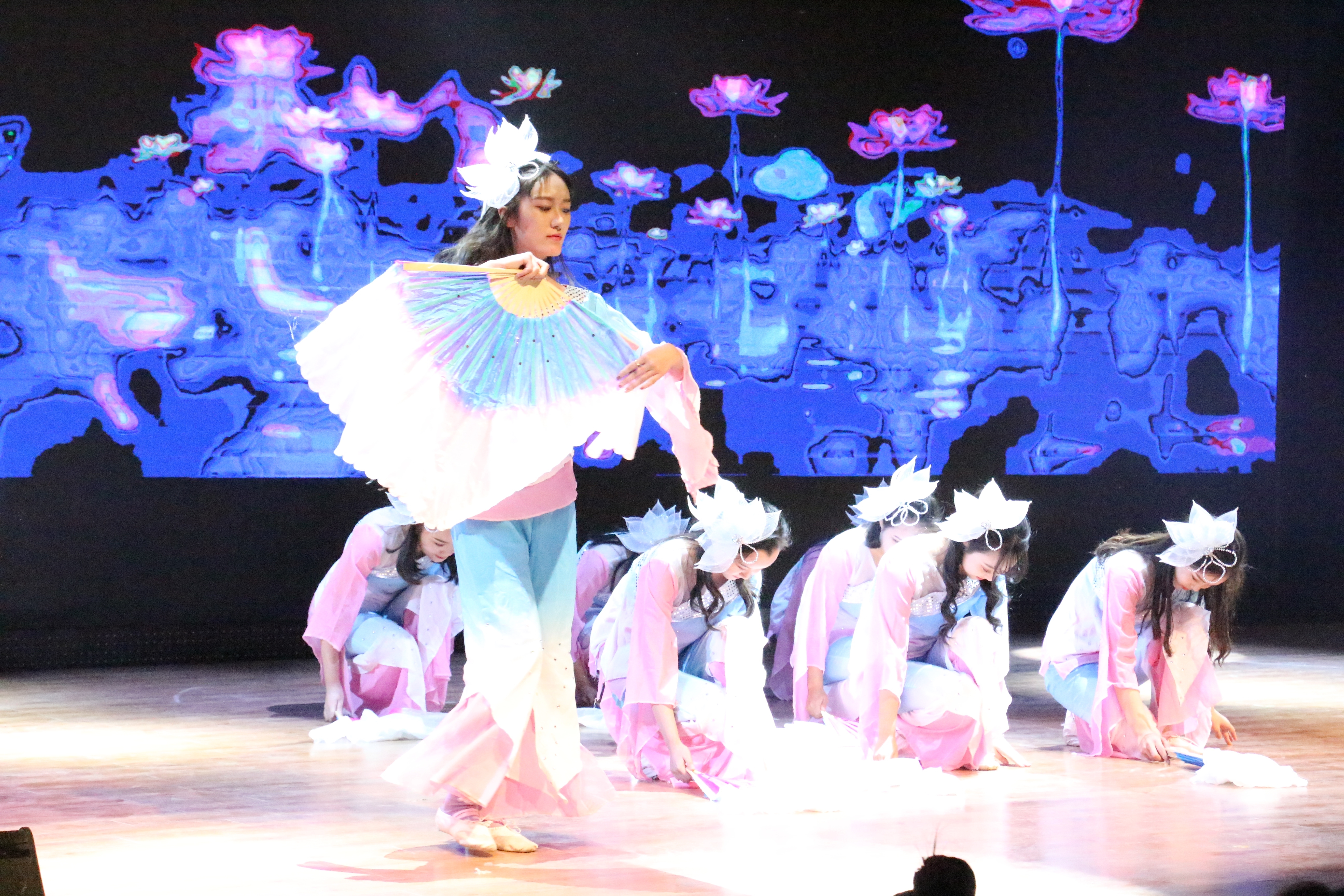 IMG_0889.JPG IMG_0889.JPG