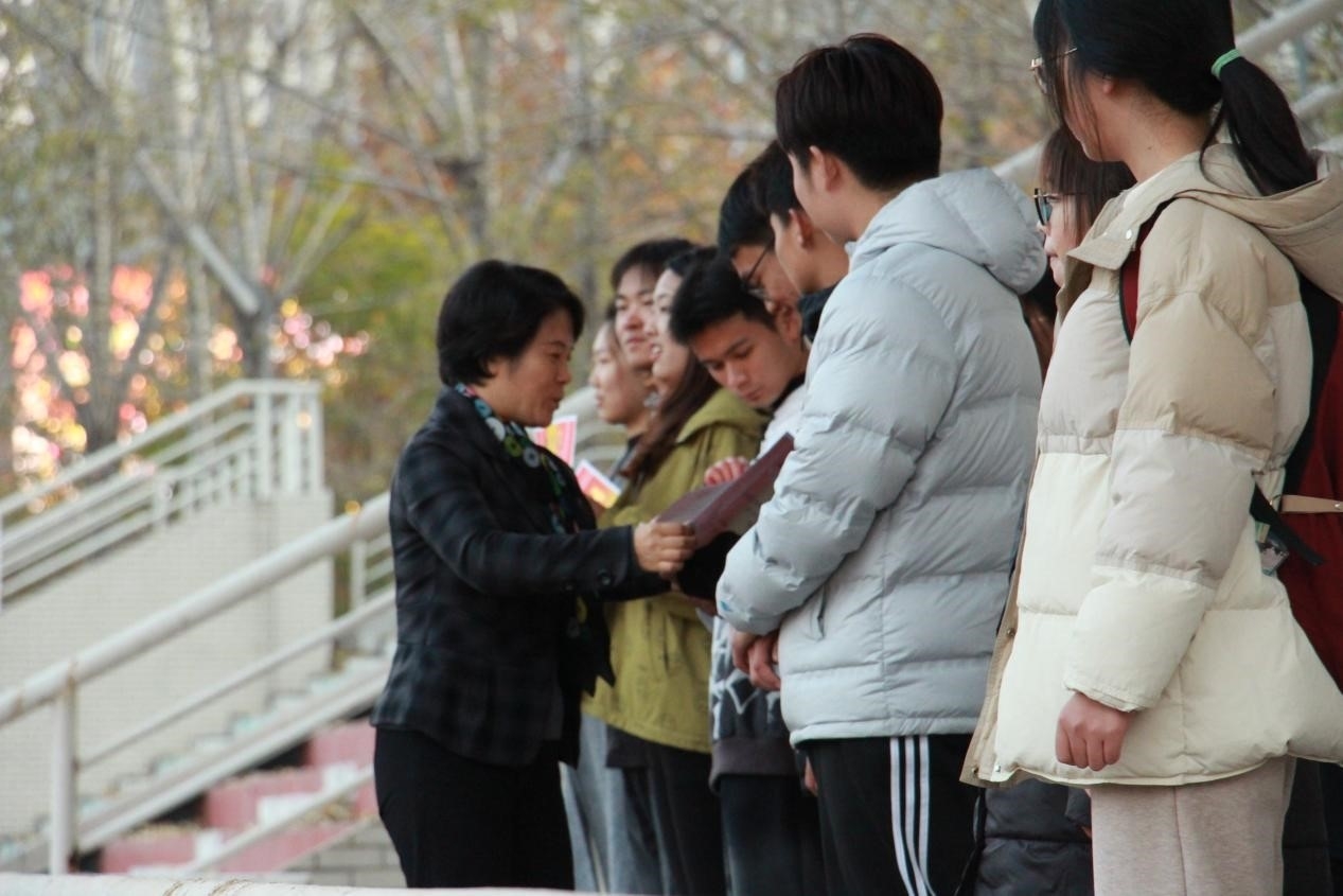 图片18.jpg 图片18.jpg