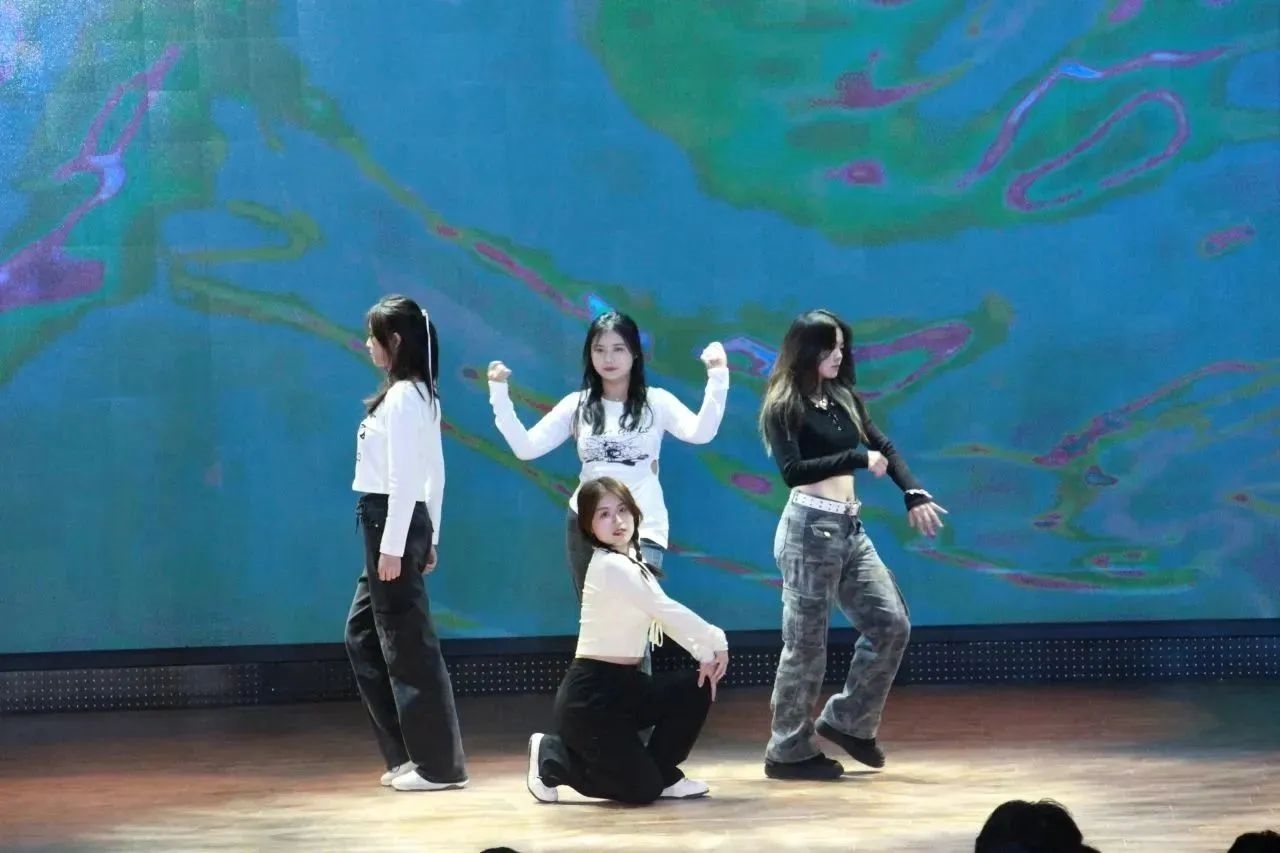 aefb7ea07fc15b21a7b8ac5241f28ed3.jpg aefb7ea07fc15b21a7b8ac5241f28ed3.jpg