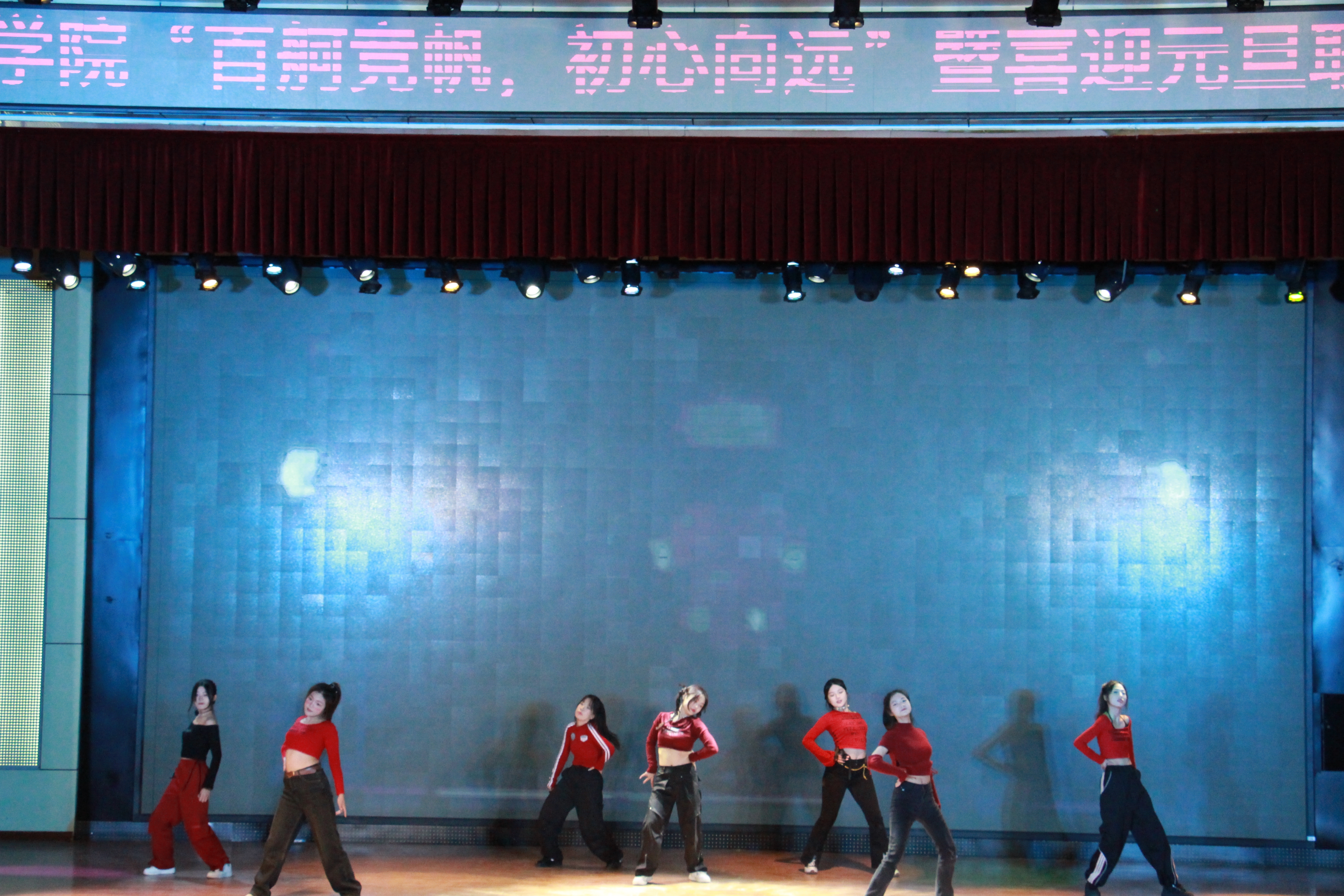 95caf9215b4d76f324bb4ff0cc41662.jpg 95caf9215b4d76f324bb4ff0cc41662.jpg