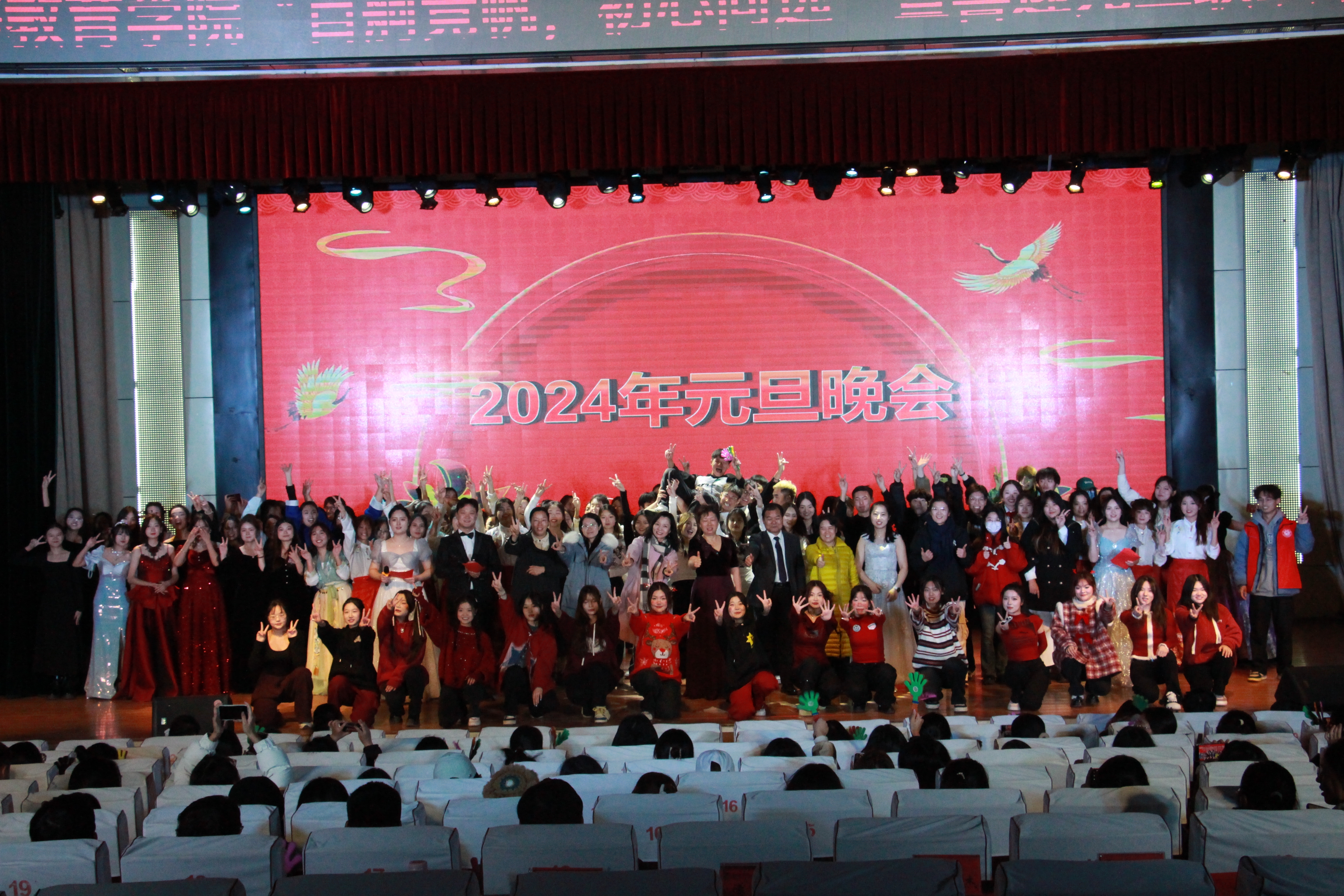 0eb9882df98b05a7c6525346aa3e237.jpg 0eb9882df98b05a7c6525346aa3e237.jpg