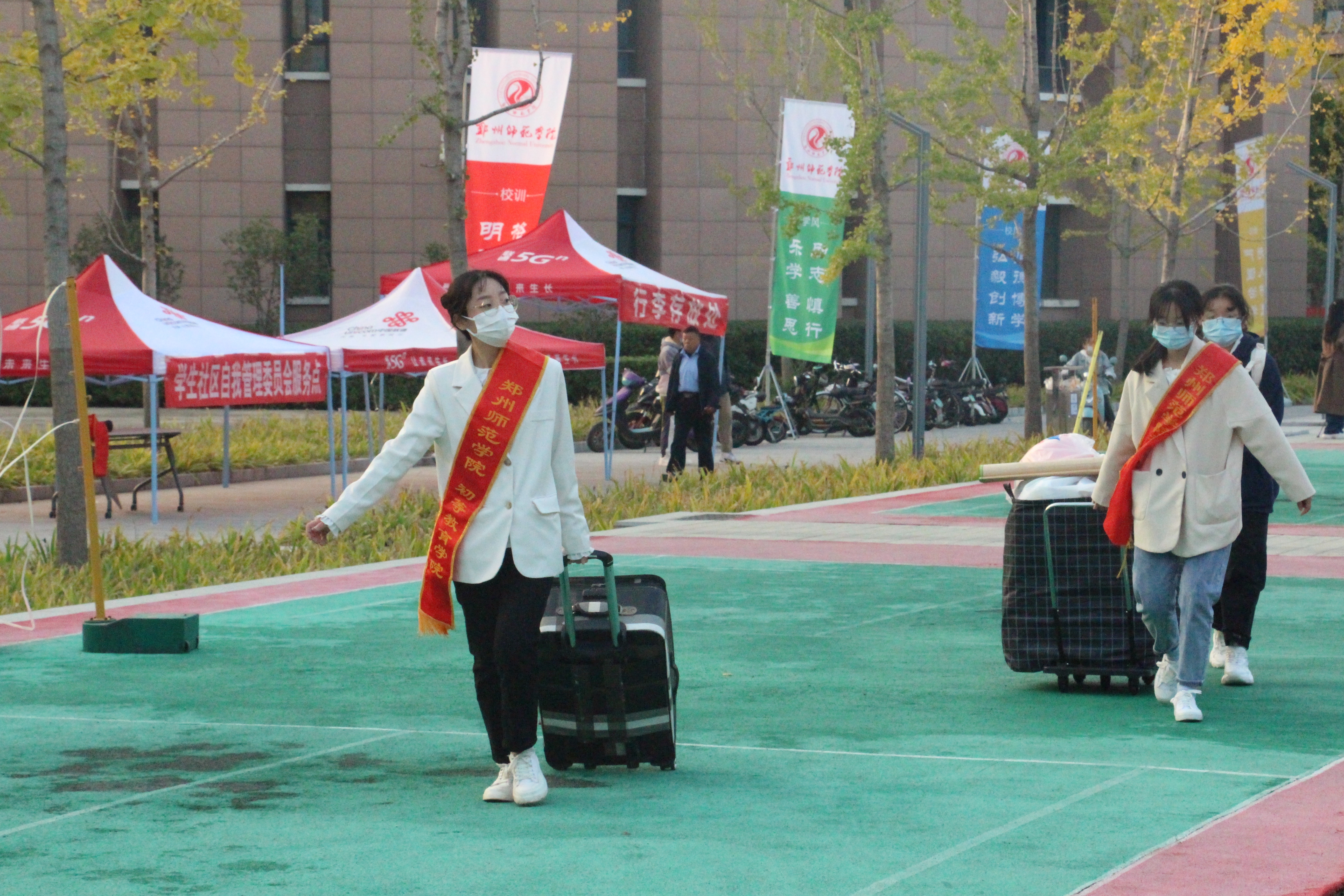 IMG_8235.JPG IMG_8235.JPG