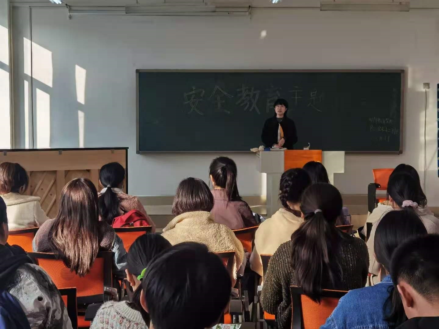 Cache_-6b8d9f7a530314ad..jpg Cache_-6b8d9f7a530314ad..jpg