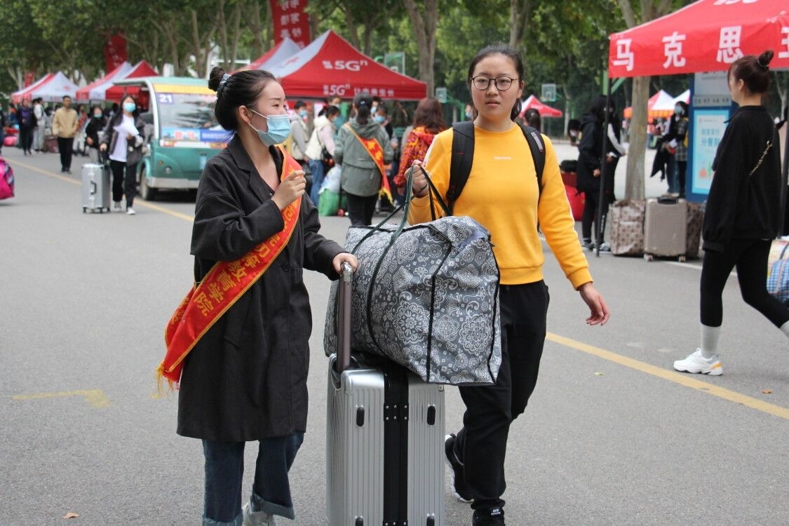 Cache_4c5671d26f550c0c..jpg Cache_4c5671d26f550c0c..jpg